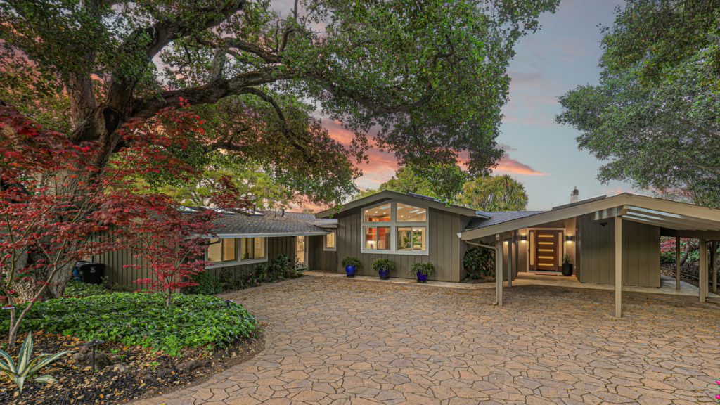 831_La_Mesa_Drive_1